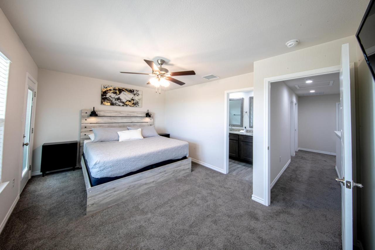 Lakeshore Retreat Canyon Lake Extérieur photo